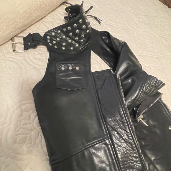 Women’s XS Studded Leather Motorcycle Chaps - Picture 3 of 7
